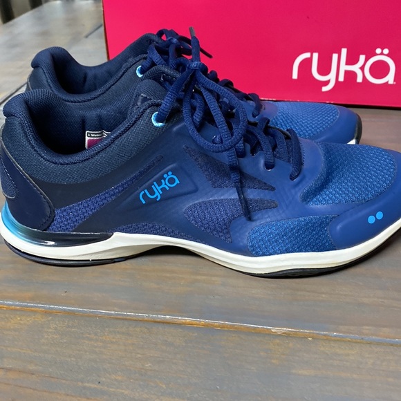 (6/ts/5) Ryka running shoes - Picture 4 of 7